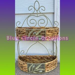 2-Tier Woven Wicker Shelving Unit Vintage Farmhouse Decor